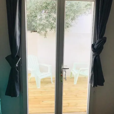 Chambres D'Hotes Les Oliviers - Marignane Esterno foto