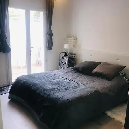 Chambres D'Hotes Les Oliviers - Marignane Esterno foto