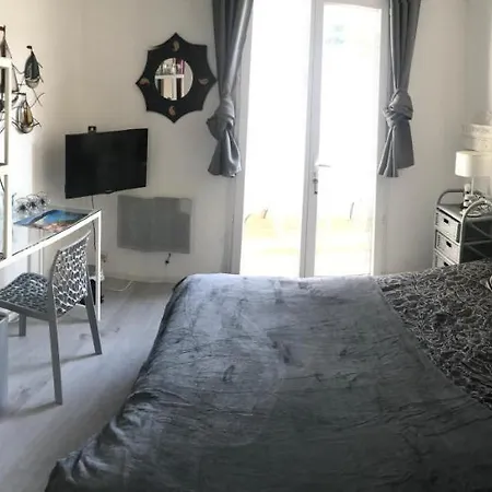 Chambres D'Hotes Les Oliviers - Marignane Esterno foto